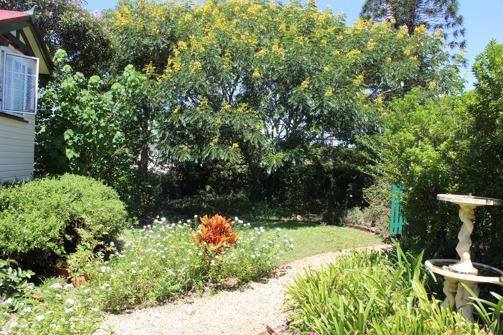 Bed and breakfast The Gables Yungaburra Extérieur photo